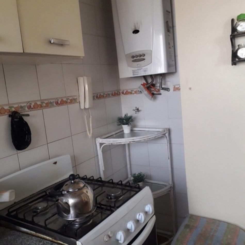 Se Alquila temporal un departamento de 3 ambientes - Palermo