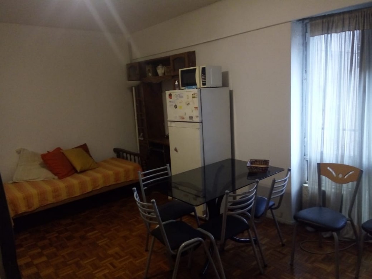 Se alquila un departamento monoambiente, amoblado
