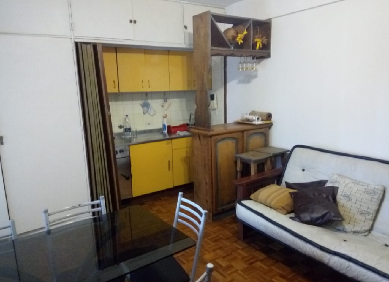 Se alquila un departamento monoambiente, amoblado