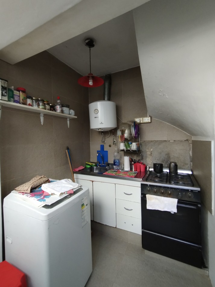 Se vende un departamento de 2 ambientes en PH - Apto Credito - Barracas
