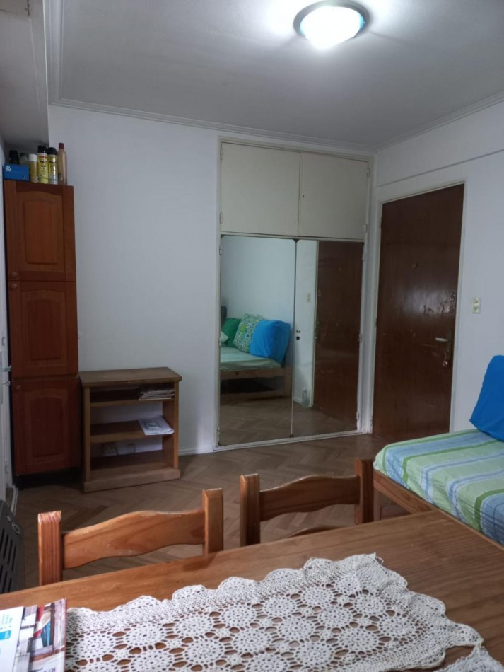 Se alquila temporal un departamento monoambiente