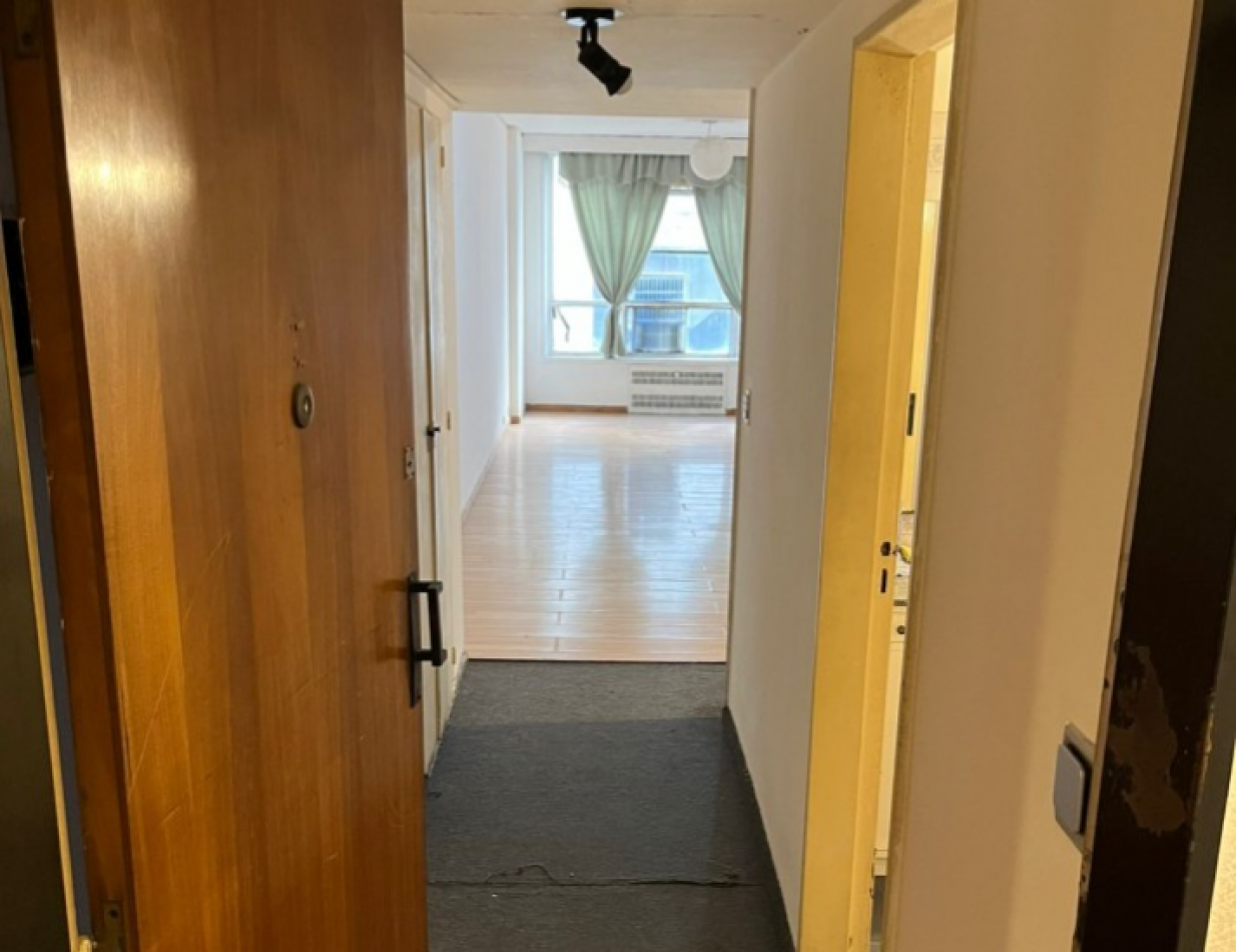 Se vende un departamento monoambiente - Microcentro