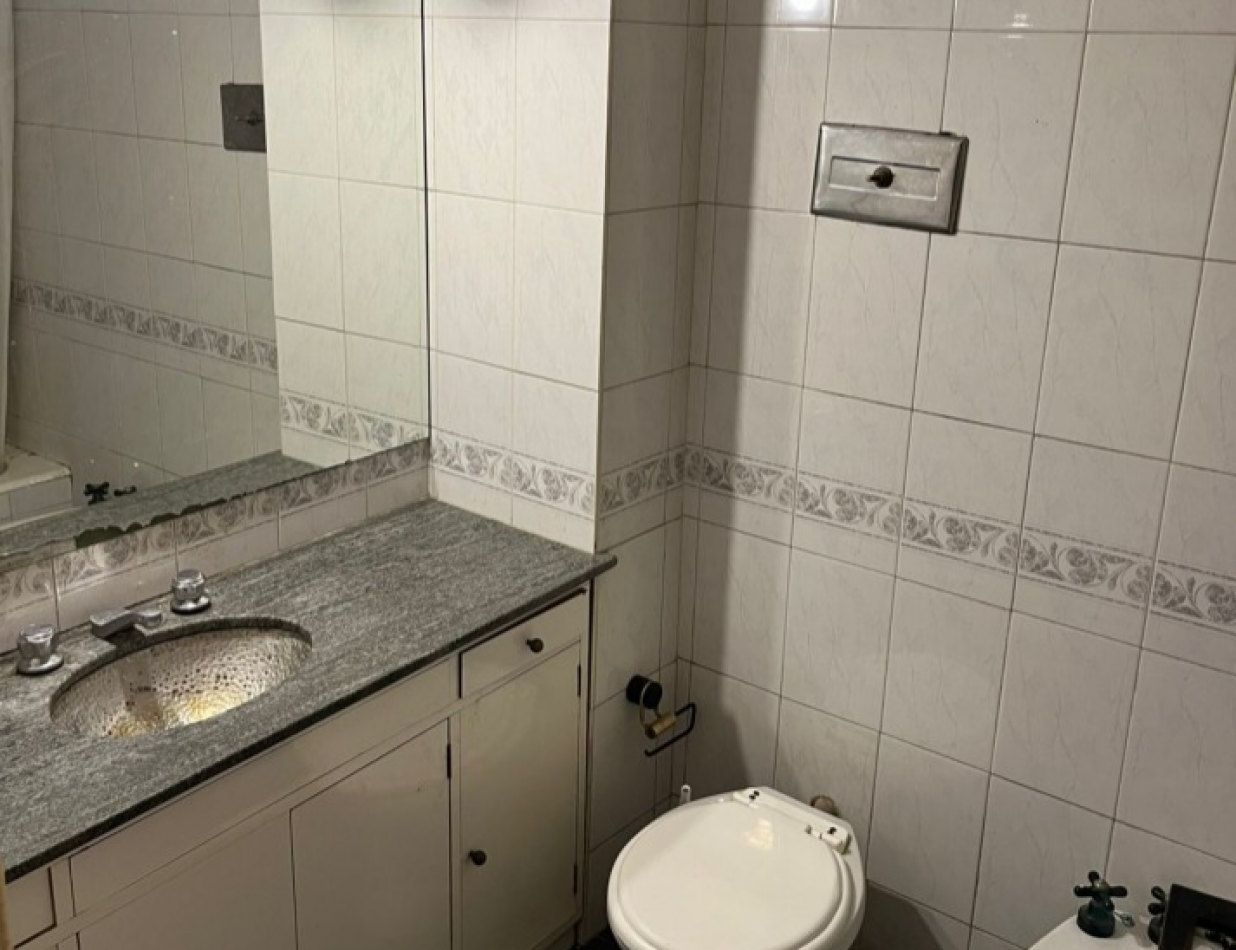 Se vende un departamento monoambiente - Microcentro