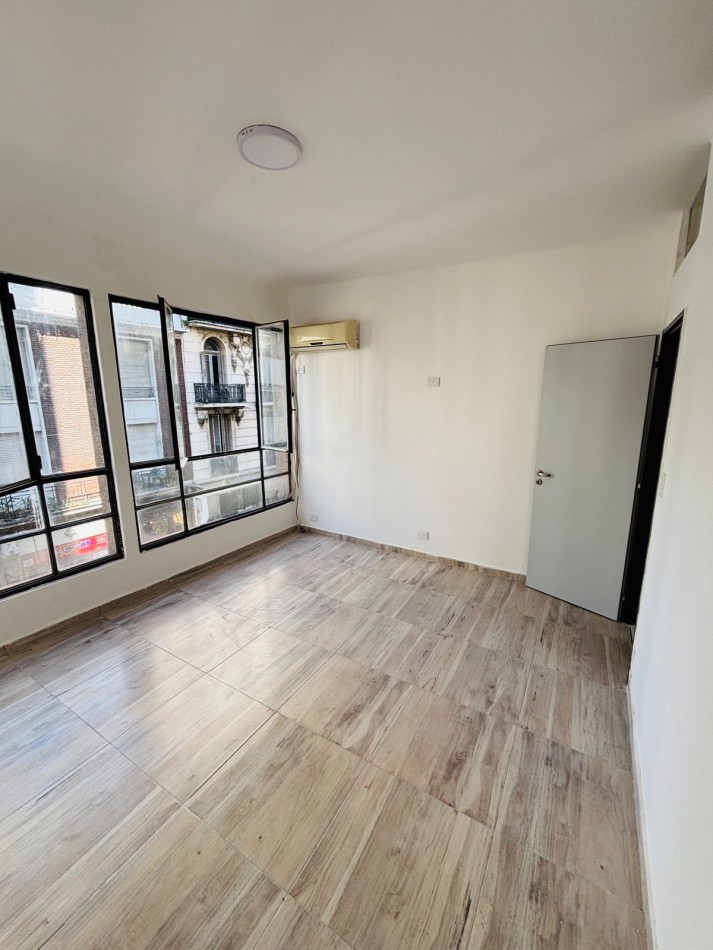 Se vende un departamento de 3 ambientes al frente - Congreso