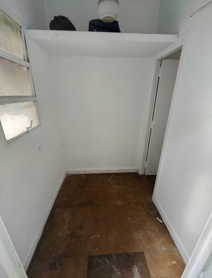 Se vende un departarmento de 3 ambientes, luminoso con balcon aterrazado APTO CREDITO - Congreso