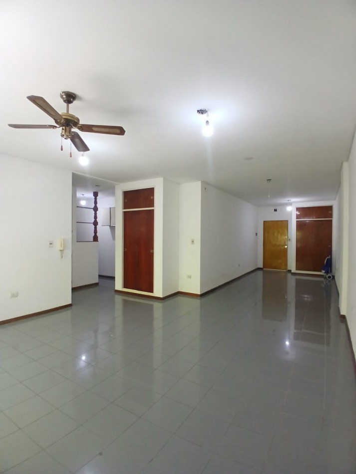 Oportunidad! Se vende un departamento de 2 ambientes al frente - Almagro