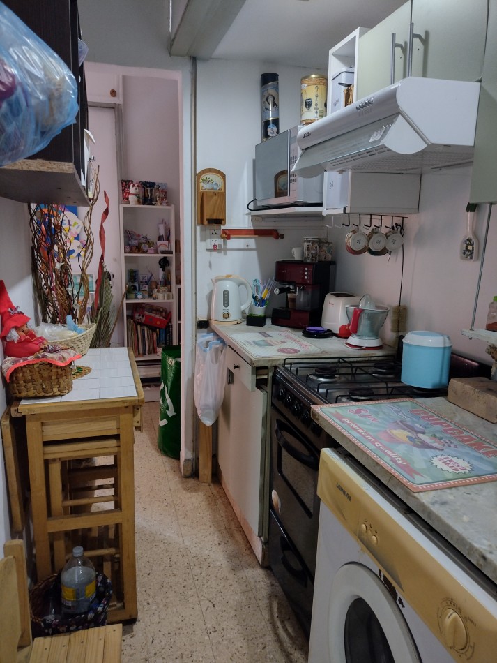 Se alquila un agradable departamento de 2 ambientes con balcon - Parque Patricios 