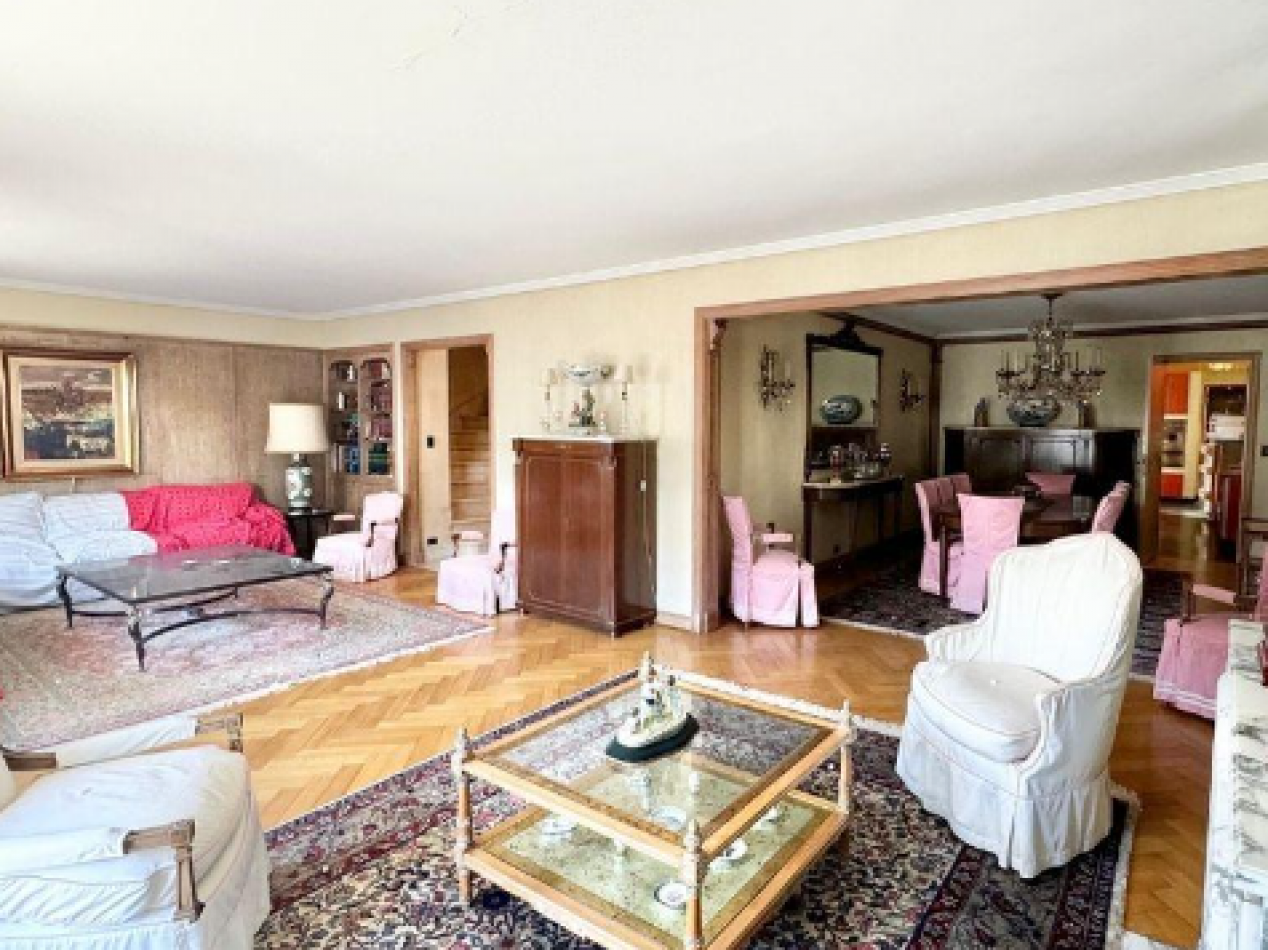 Se vende espectacular departamento de categoria tipo duplex en RECOLETA