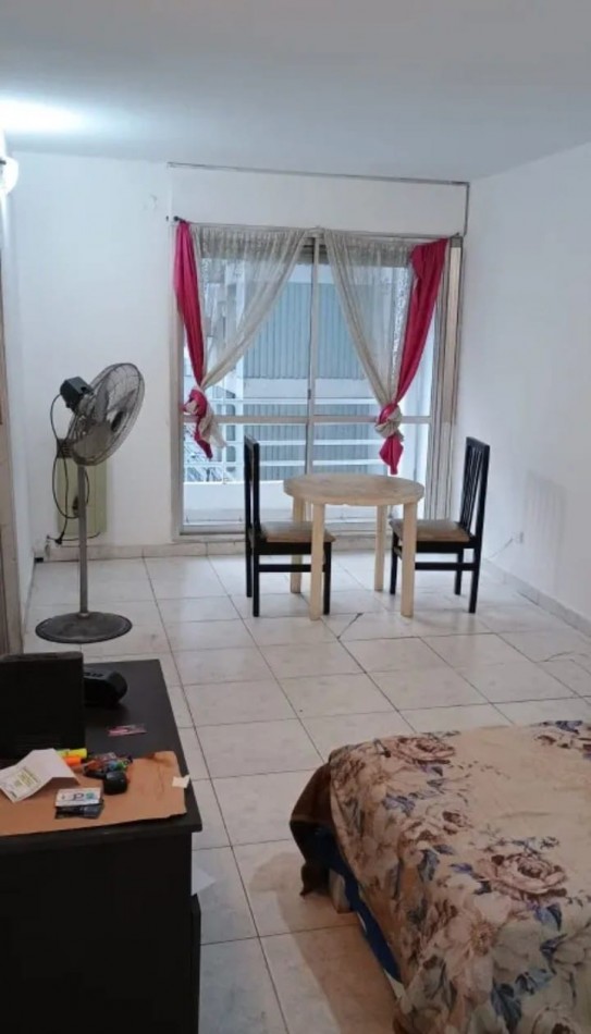Oportunidad! se vende un departamento monoambiente amplio con balcon