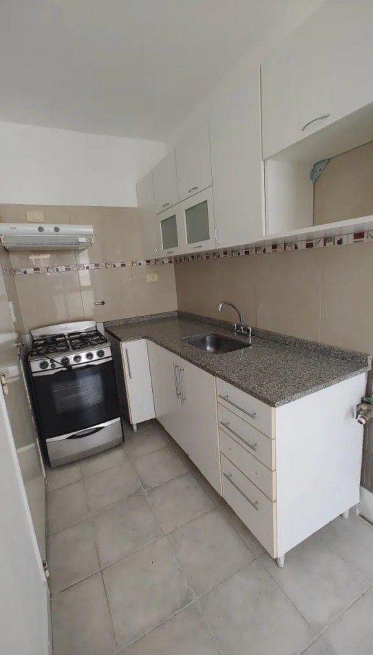 Se vende un espectacular departamento monoambiente divisible con balcon