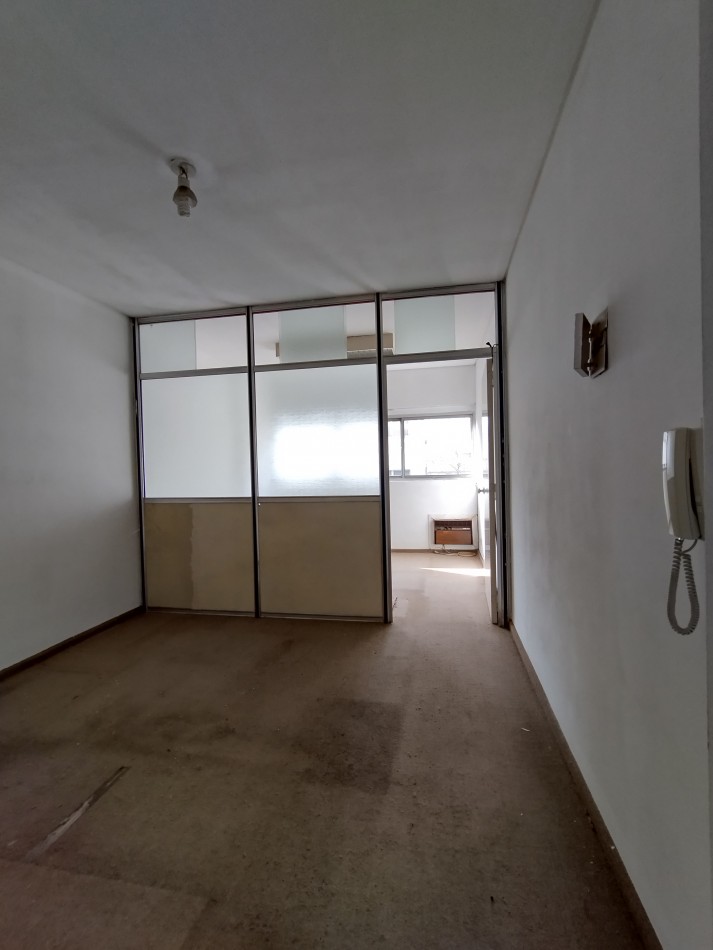Se vende un departamento monoambiente amplio - Balvanera