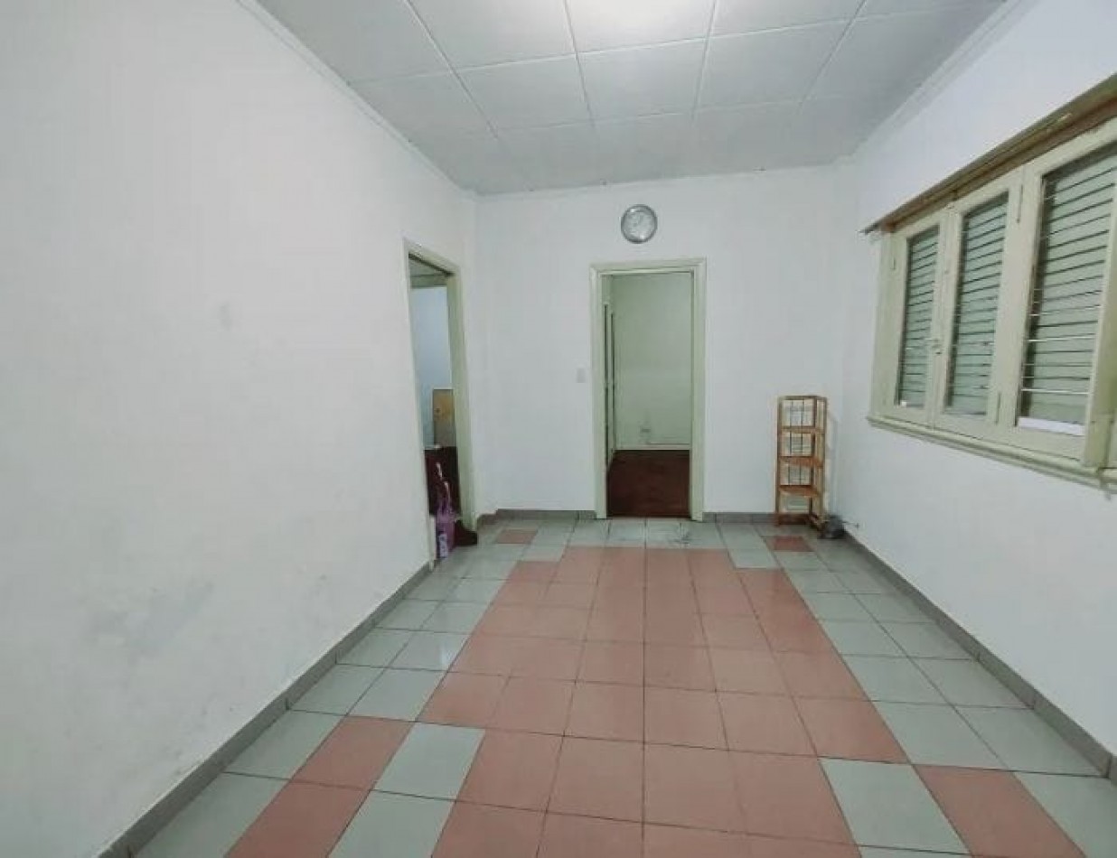 Se vende un departamento en PH de 3 ambientes - San Cristobal