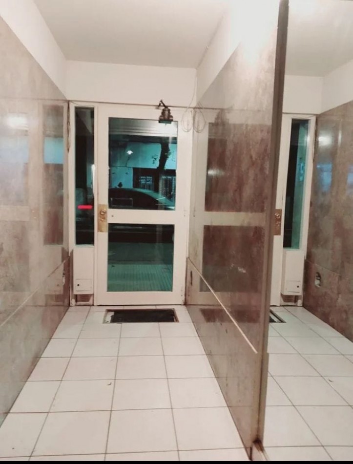 Se vende un departamento en PH de 3 ambientes - San Cristobal