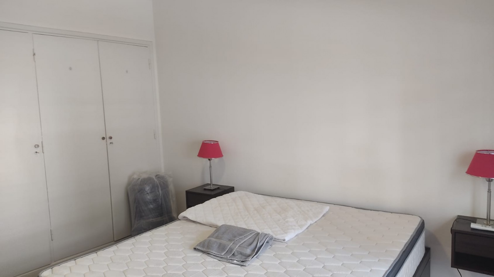 Se alquila un departamento de 2 ambientes amoblado