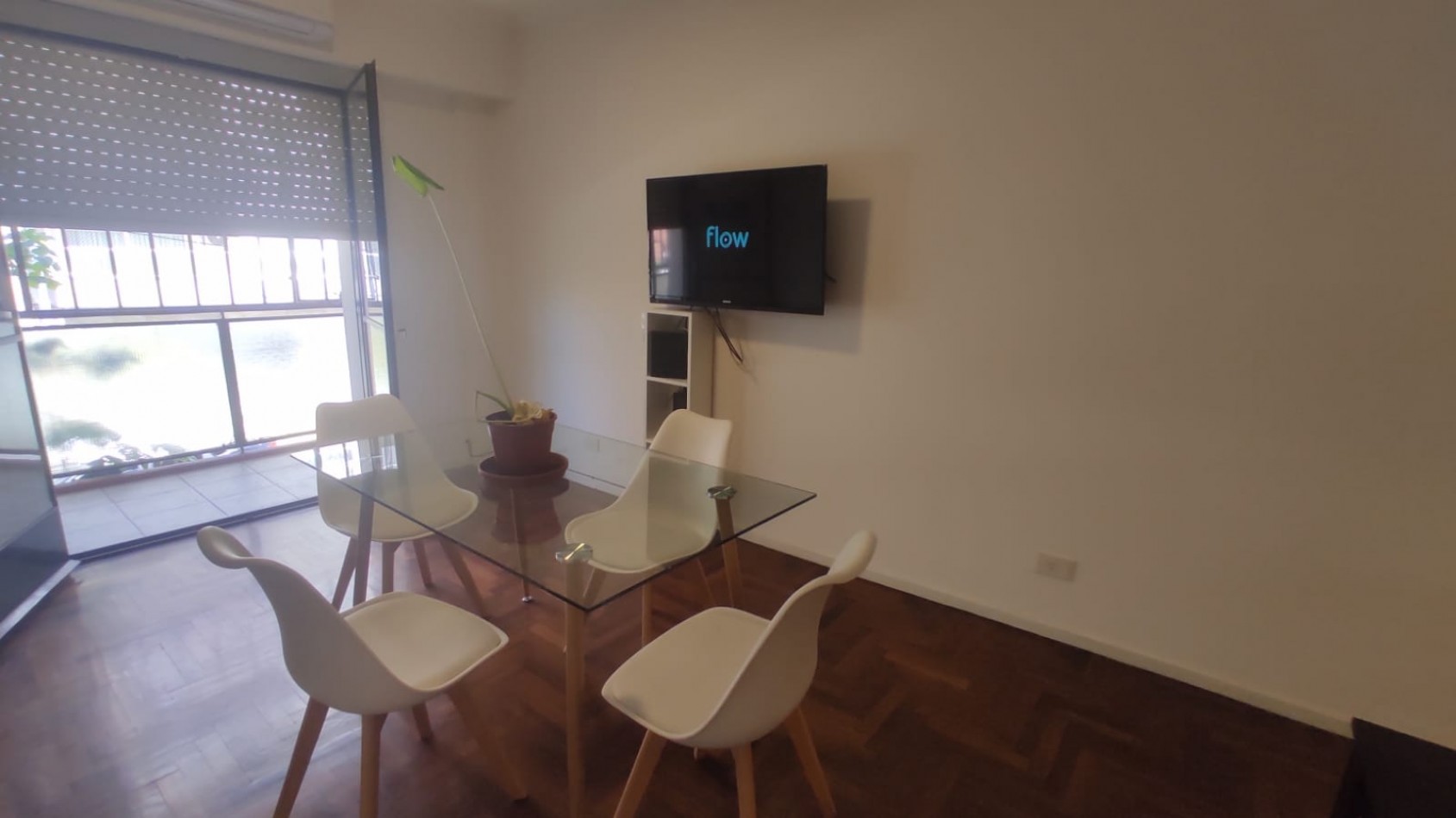 Se alquila un departamento de 2 ambientes amoblado