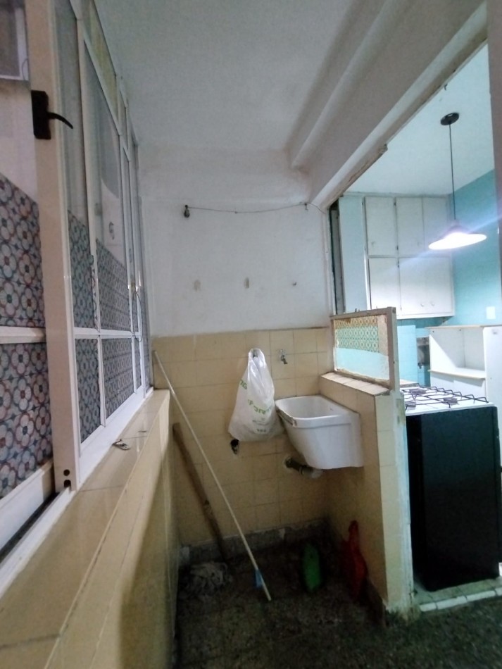 Se vende un departamento de 2 ambientes en - Monserrat