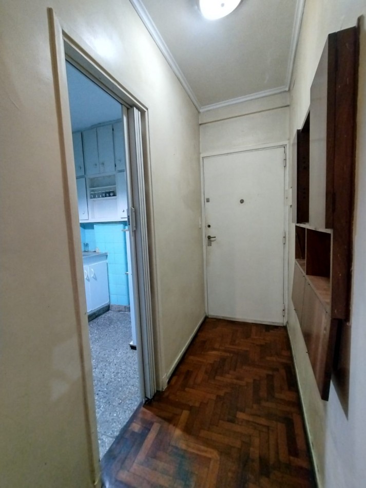 Se vende un departamento de 2 ambientes en - Monserrat
