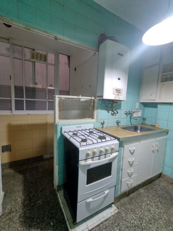 Se vende un departamento de 2 ambientes en - Monserrat