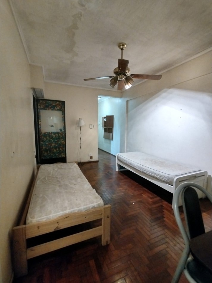 Se vende un departamento de 2 ambientes en - Monserrat