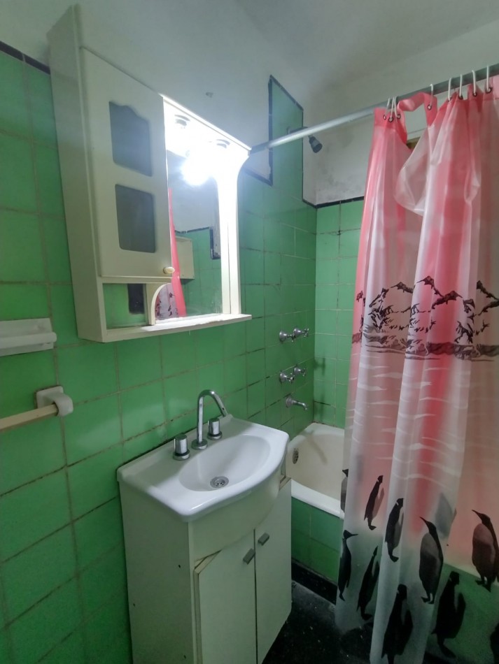 Se vende un departamento de 2 ambientes en - Monserrat