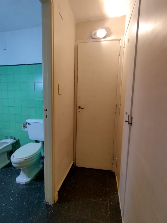 Se vende un departamento de 2 ambientes en - Monserrat