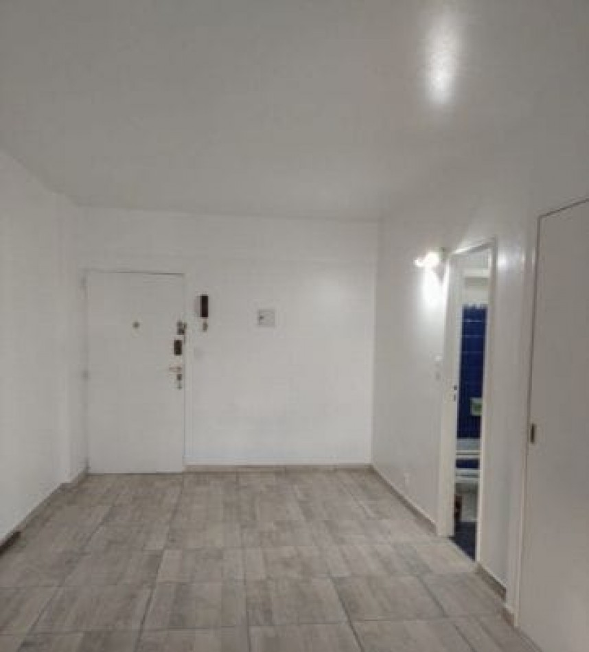 Se vende un departamento monoambiente con balcon