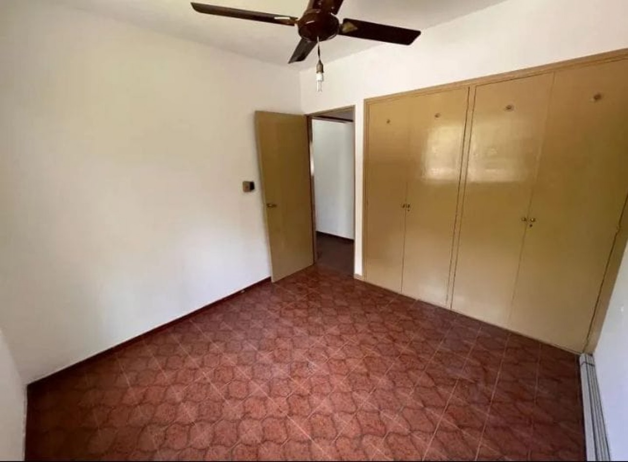 Se vende un departamento de 3 ambientes - Parque Avellaneda