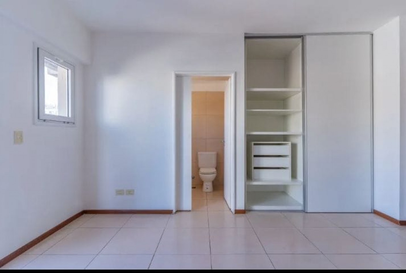 Se vende un hermoso monoambiente con balcon