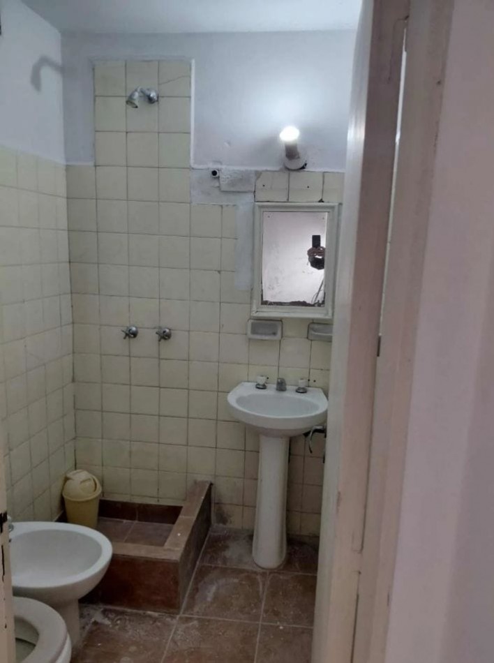 Oportunidad, se vende un departamento de 2 ambientes luminoso - Pompeya