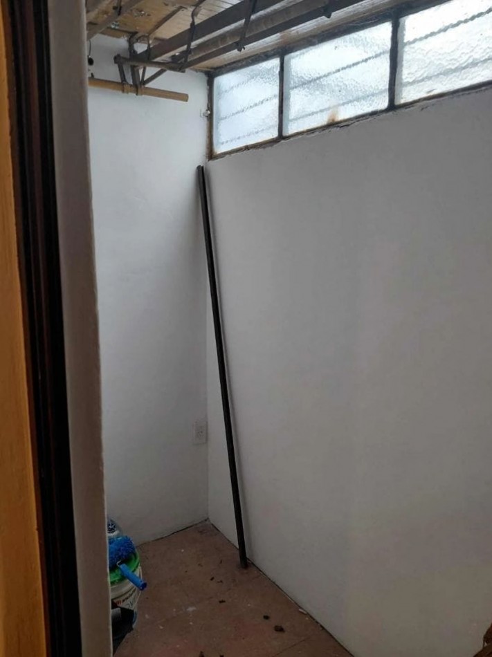 Oportunidad, se vende un departamento de 2 ambientes luminoso - Pompeya