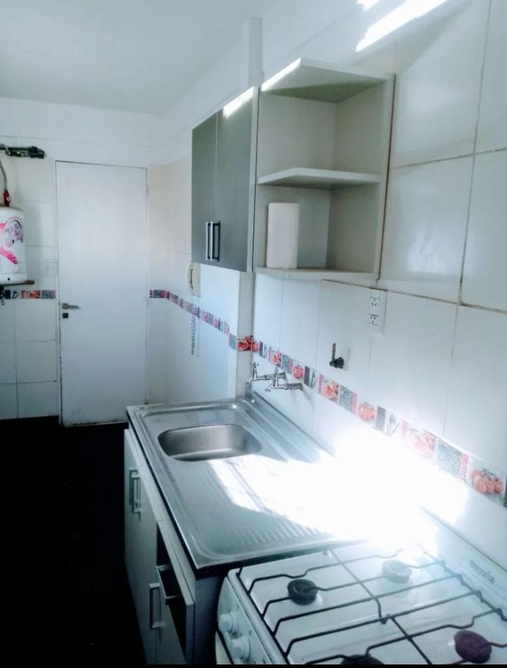 Se vende un departamento de 2 ambientes al frente luminoso APTO CREDITO - Almagro