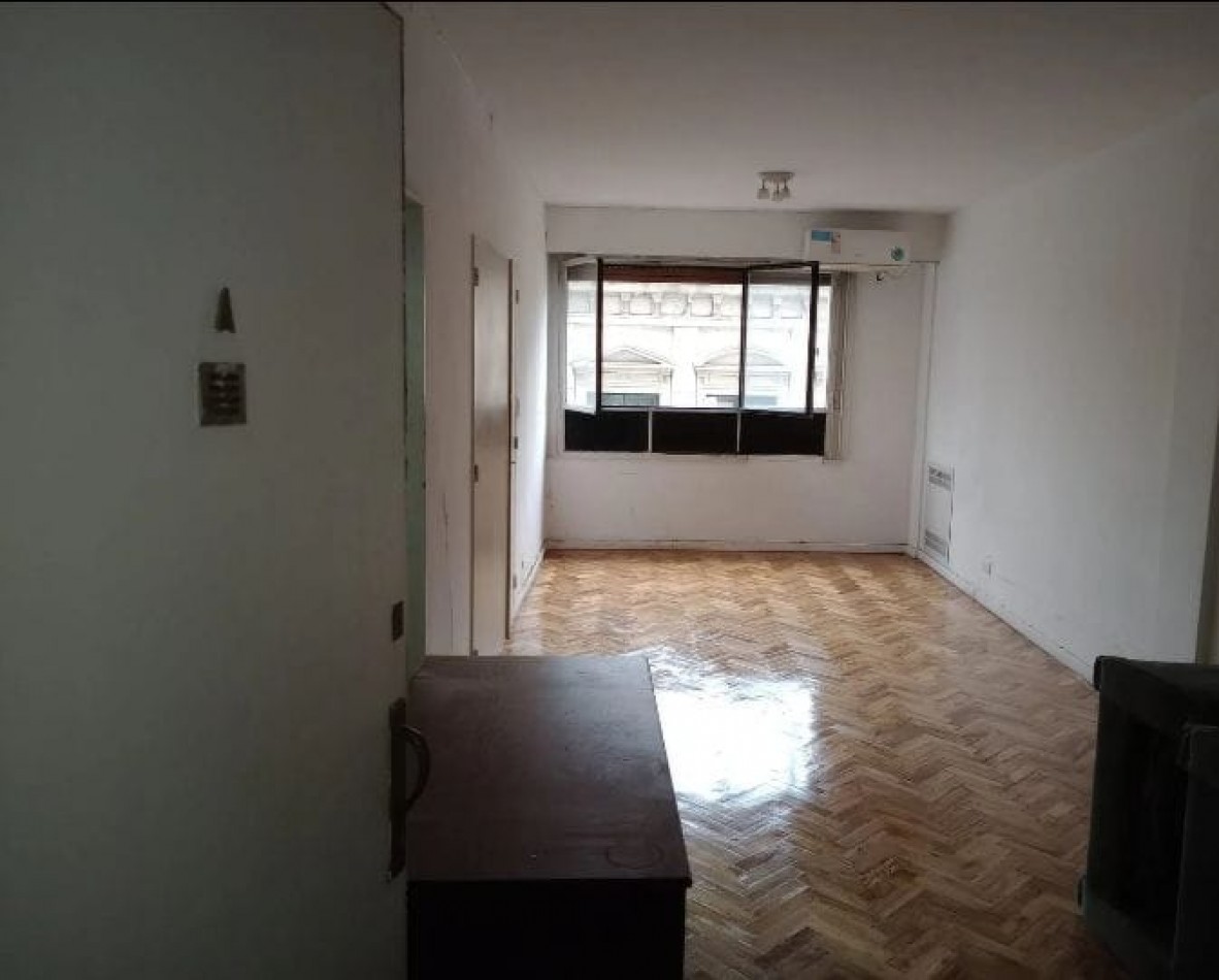 Se vende un departamento monoambiente luminoso - Congreso