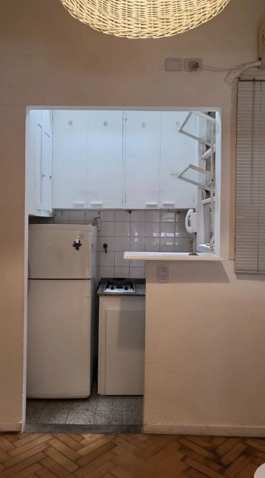 Se vende un departamento de 2 ambientes al frente - Balvanera