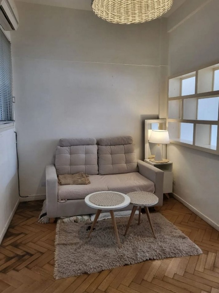 Se vende un departamento de 2 ambientes al frente - Balvanera