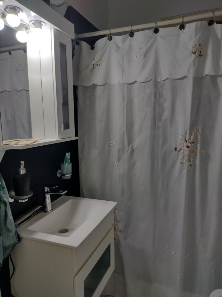 Se vende un departamento de 2 ambientes con patio - Boedo