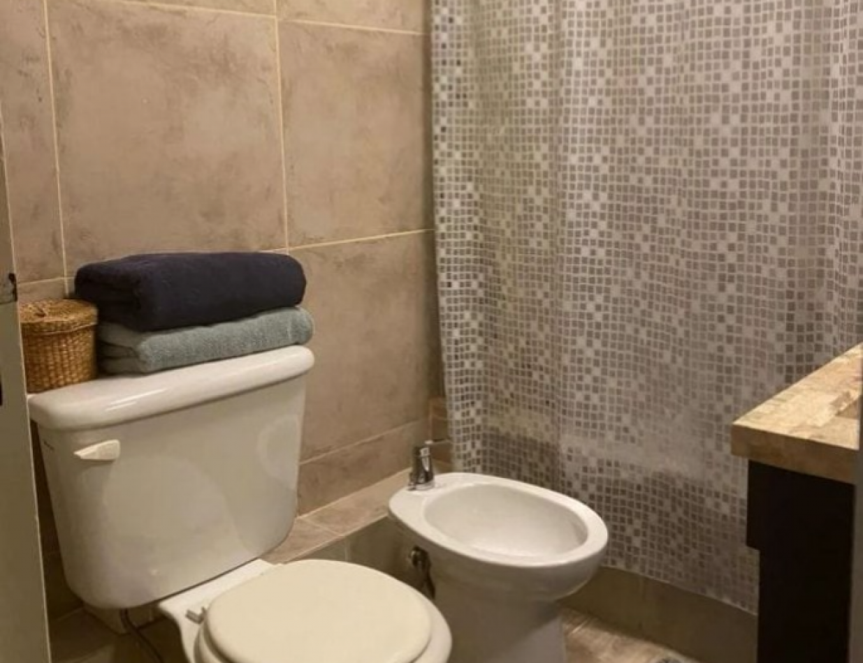 Se vende un espectacular departamento de 3 ambientes - Recoleta