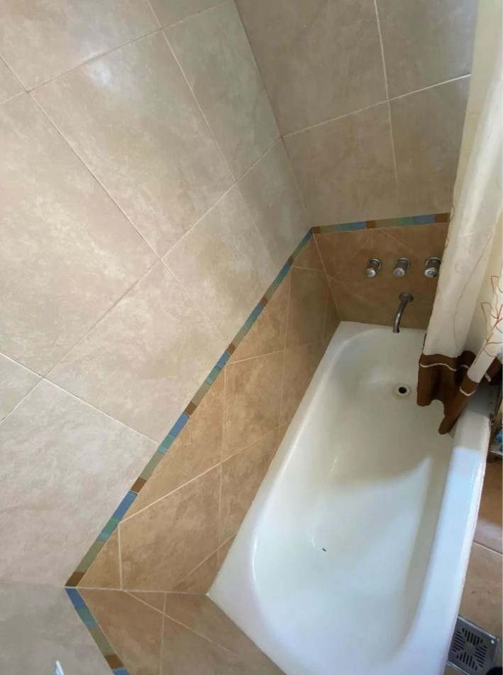 Oportunidad! Se vende un departamento de 2 ambientes super luminoso - Floresta