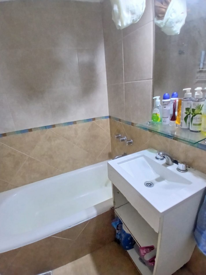 Oportunidad! Se vende un departamento de 2 ambientes super luminoso - Floresta