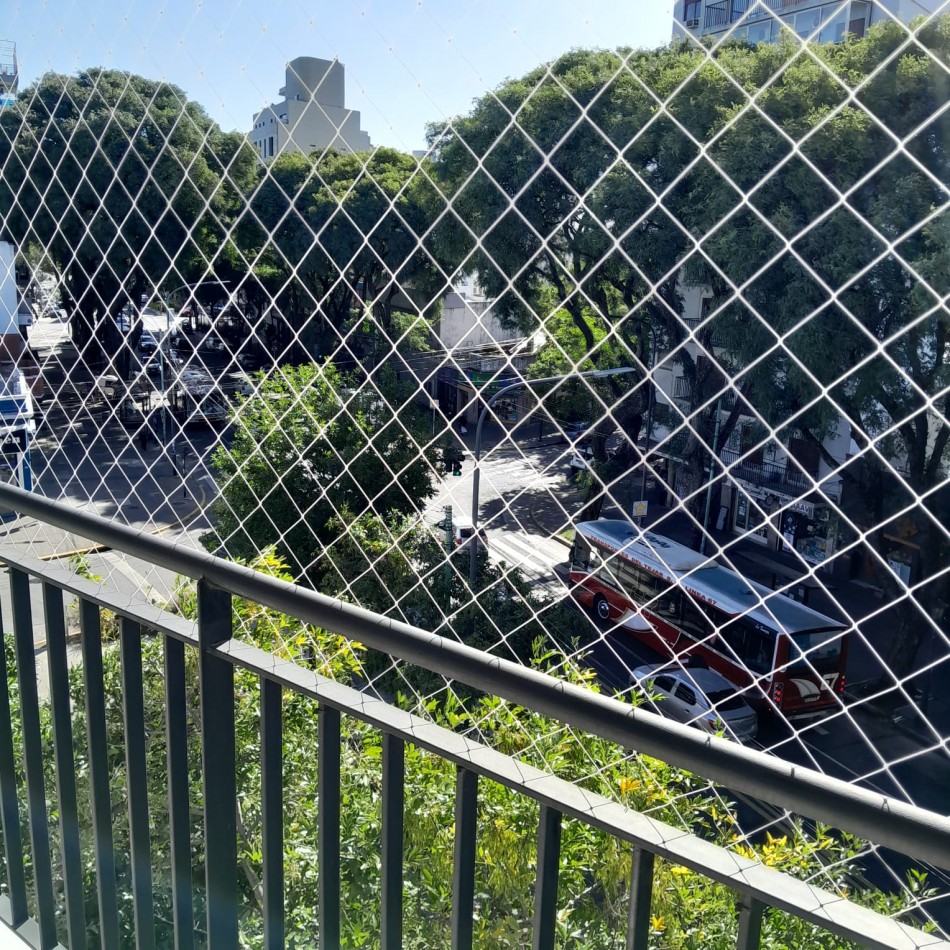 Se vende un espectular departamento de 3 ambientes con balcon - Saavedra