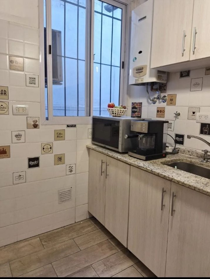 Se vende un departamento de 3 ambientes luminoso - Villa Crespo