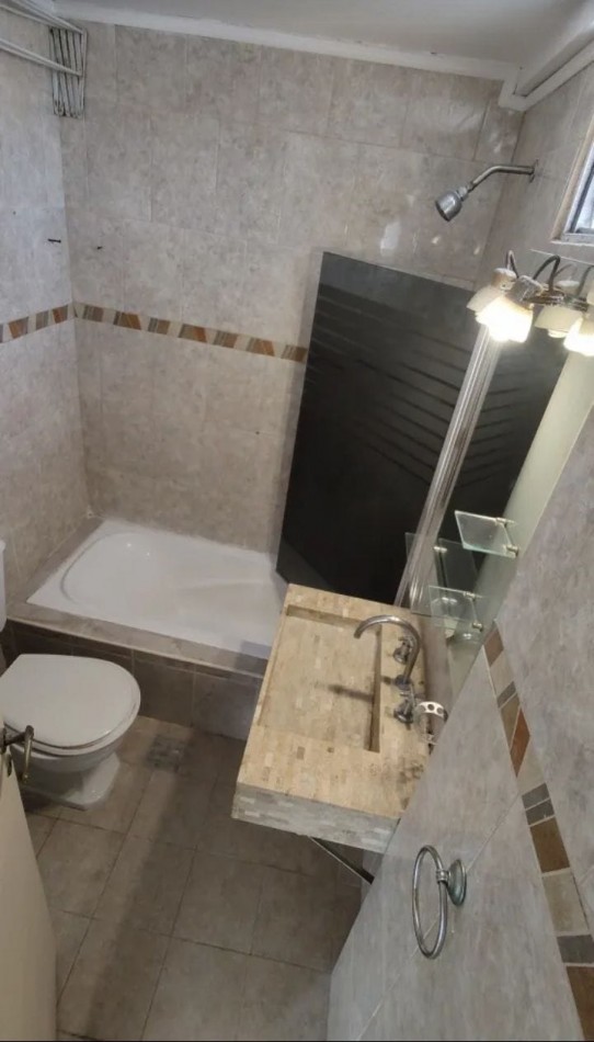 Se vende un departamanto de 2 ambientes luminoso - Parque Patricios