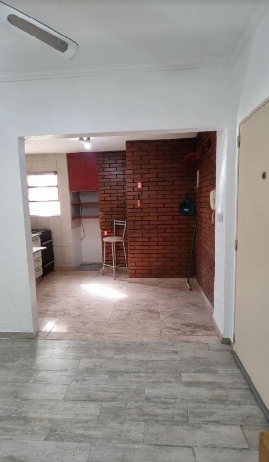 Se vende un departamanto de 2 ambientes luminoso - Parque Patricios