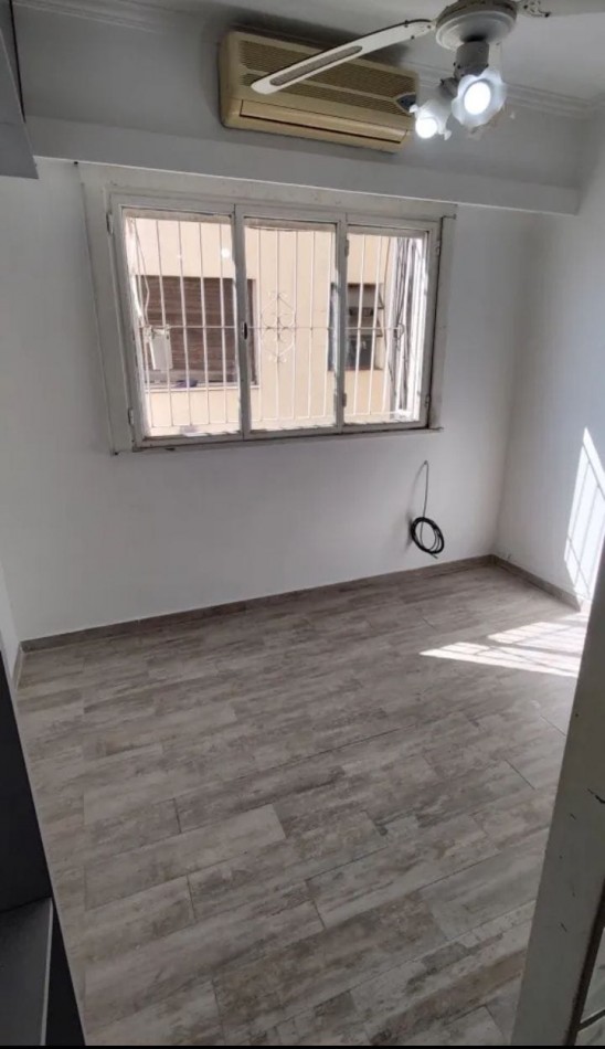 Se vende un departamanto de 2 ambientes luminoso - Parque Patricios