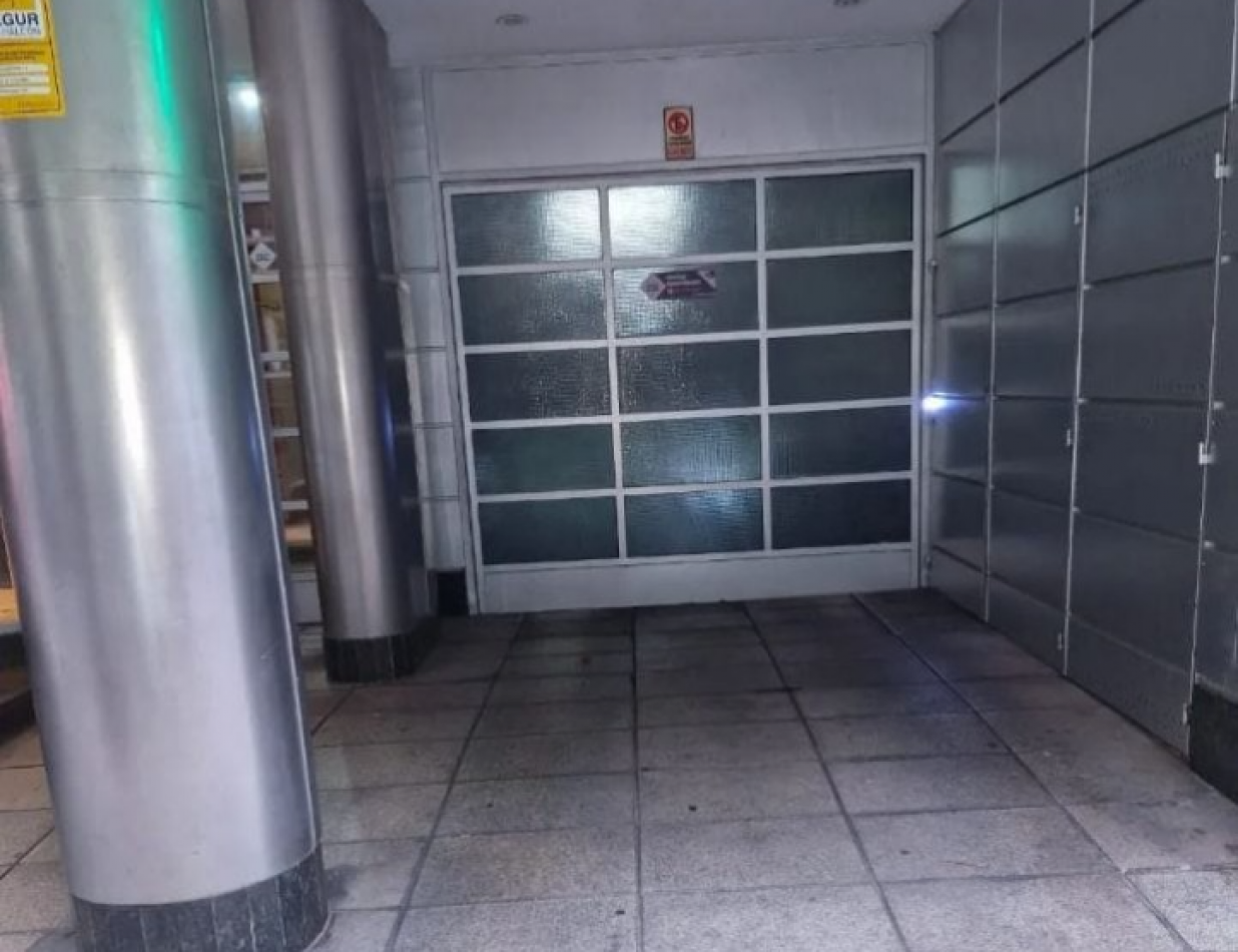 Se vende un departamento monoambiente con cochera - Recoleta