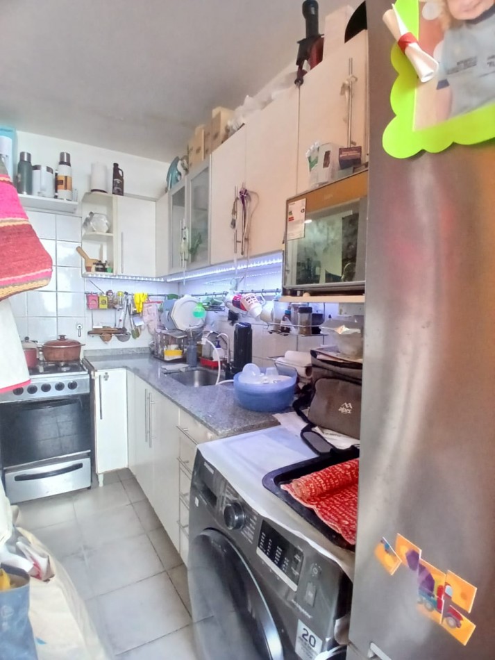 Se vende un hermoso departamento monoambiente con balcon, luminoso.