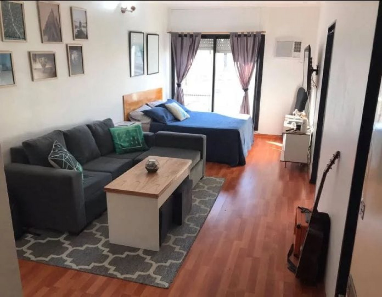 Se vende un departamento monoambiente luminoso - San Cristobal