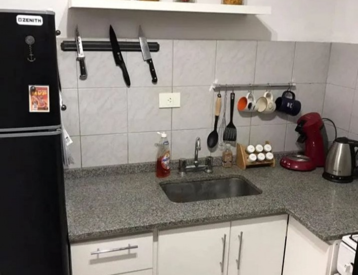 Se vende un departamento monoambiente luminoso - San Cristobal