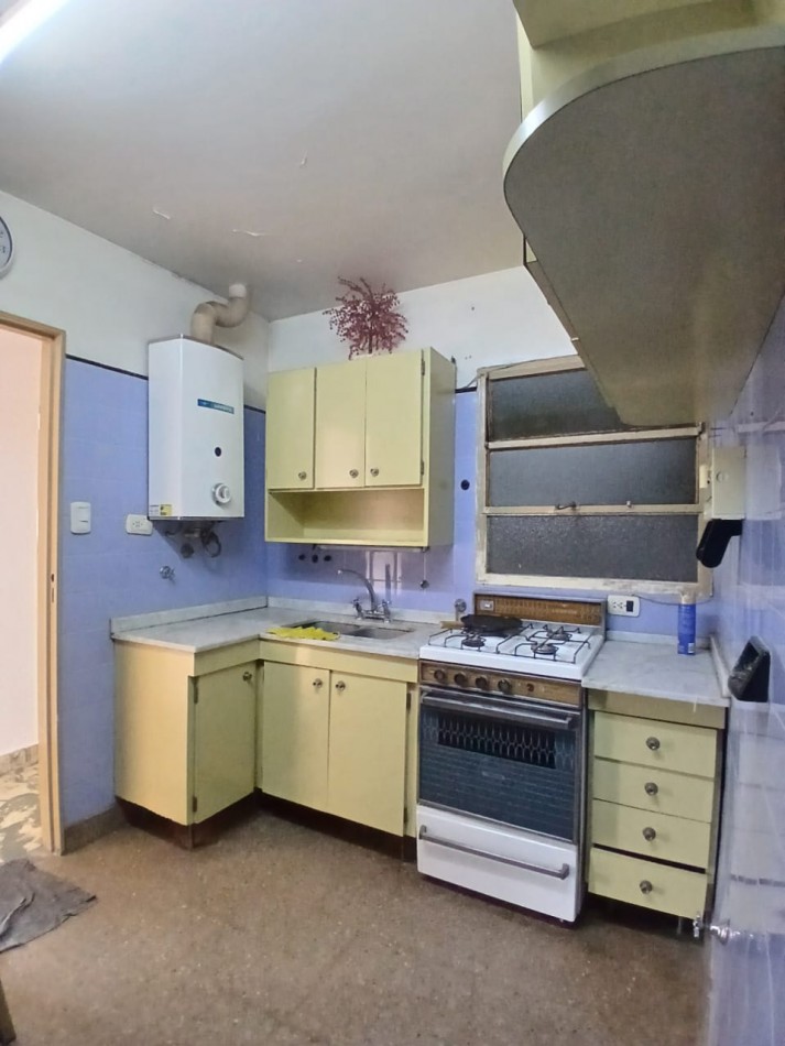 Se vende un departamento de 3 ambientes al frente - Almagro