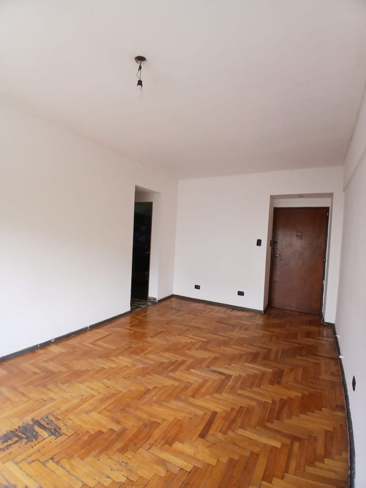 Se vende un departamento de 3 ambientes al frente - Almagro