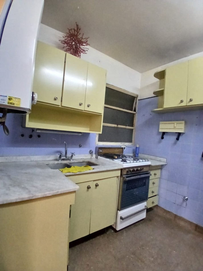 Se vende un departamento de 3 ambientes al frente - Almagro